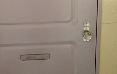 鍵を紛失した玄関のMIWAの鍵交換